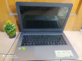 Asus x441ub Core i3 gen 7/dual VGA Nvidia mx110/SSD256 enak buat kerja