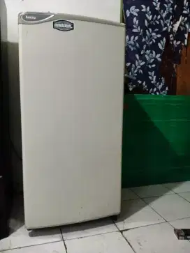 Di jual kulkas panasonic 1 pintu