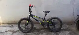 Sepeda bmx aviator
