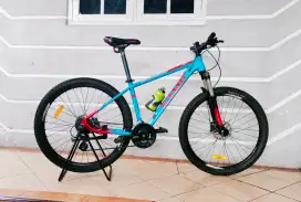 Sepeda gunung MTB merek camp uk'27 Size M alloy  hidrlik hrg 2,2jt net