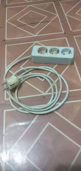 Kabel extrana 2m + stop kontak uticon 3 lubang