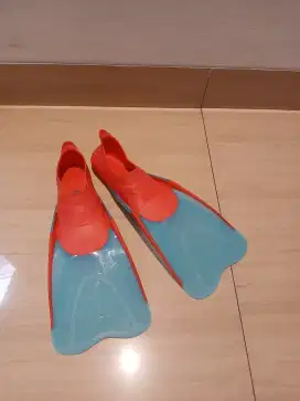 Sepatu Kaki Katak Decathlon Subea Pink Ocean Blue Sz. 28