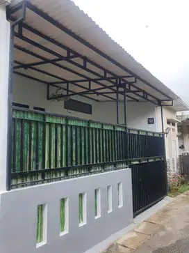 Rumah Minimalis Antara Bintaro dan BSD