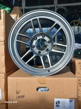 Enkei rpt1 ring 18 lebar 9 pcd 6x139,7 ET 5 fortuner pajero 4pcs