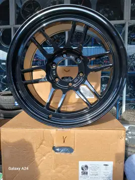 Enkei rpt ring 18x9 pcd 6x139,7 et 5 fortuner pajero ranger 4pcs