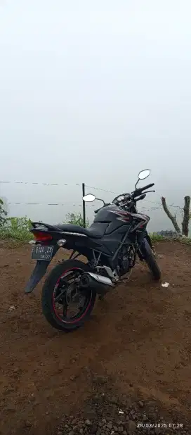 Honda cb150r tahun 2013