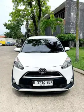 SIENTA V AUTOMATIC 2017