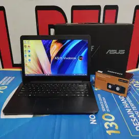 Laptop Asus Vivobook E14 E402YA AMD E2-7015 Fulset Dusbook