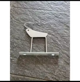 Pangkon plat nomor crom Ninja RR