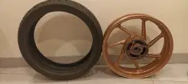 Velk belakang CBR250RR