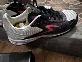 Sepatu Futsal Specs Metasala