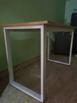 Meja Kantor Belajar 120 x 60 x 75 ada 2 jual cepat