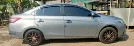 Toyota Limo 2017 Bensin