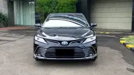 [ LOW KM ] Toyota Camry 2.5 Hybrid TSS Facelift AT Hitam 2022/2023