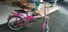 SEPEDA LIPAT UNITED SIZE 20