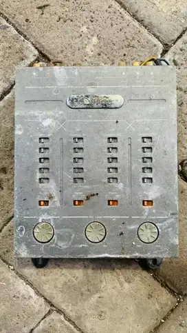 Power amplifer/ equalizer audio mobil/ prosesor audio