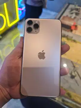 IPHONE 11 PRO MAX 256 gb inter