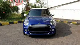 [ LOW KM ] Mini Cooper 1.5 Hatch LCi (F56) AT Biru Metalik 2018/2019