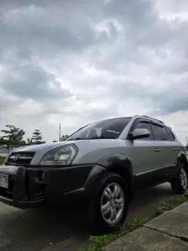 Hyundai Tucson kelasnya CRV, X Trail, Vitara. Terawat Jarang Ada
