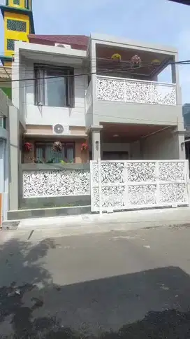 RUMAH SIAP HUNI + ISINYA 3 LANTAI