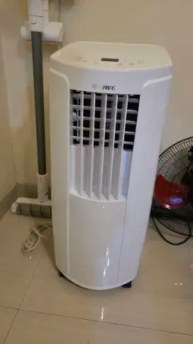 AC Portabel GREE 1PK GPC 09P1 with Air Purifier