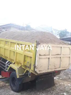 Jual pasir isi 7 kubik full padat.free ongkir