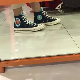 sepatu converse