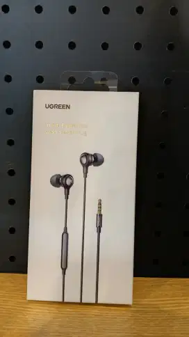 UGREEN Headset Jack 3.5mm In-Ear Stereo Bass Earphone Open Mic 30637
