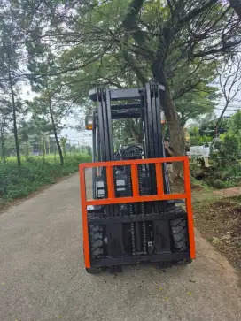 Forklift toyota 8fd 30 treelift 2022