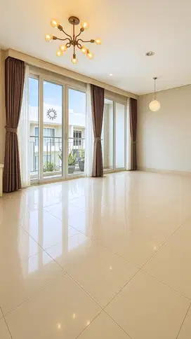 Dijual Cepat Apartemen 3 Kamar Kosongan di Rainbow Springs Condovilla