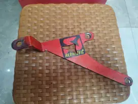 Bracket knalpot Vespa Matic LX