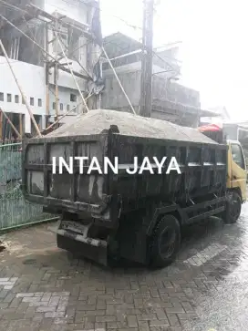 Jual pasir isi 7 kubik full padat.free ongkir