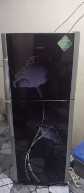 Jual kulkas 2 pintu polytron balezza.mulus pisan.siap antar