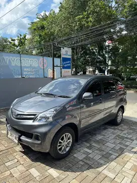 ISTIMEWA Daihatsu Xenia 2013 Bensin