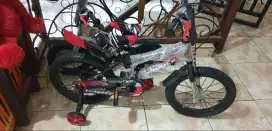 Jual murah 2 unit sepeda anak 3 th dan 4 th merk rubik