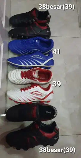 Jual sepatu bola