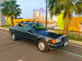 Jual Mercy W124 300e 1989