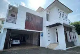 Kost Karyawan The Little White House Medan