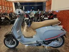 DP CUMA 1 JT VESPA PRIMVERA 150 ABS 2022 . RUMA KOS BISA KREDIT
