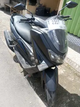 Yamaha Nmax Black