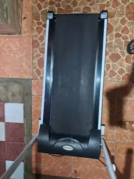 Treadmill elektrik merk Hanatha