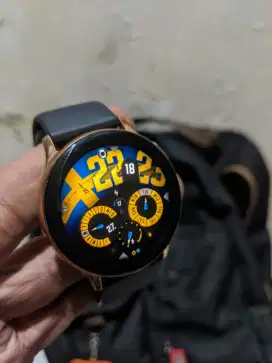 Samsung galaxy watch 2 active 40mm edisi gold wifi