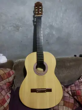 Jual gitar klasik