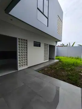 Dijual Rumah Mewah Di Area Exlusive Setra Duta Bandung Utara