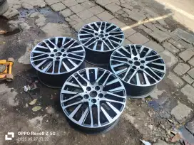 Jual vleg rep Alphard+ban kond mulus 4pcs  pcd 5x114.3 co2k buat inova