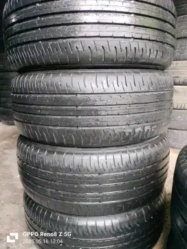 Jual ban copotan mrek Dunlop sp sport Maxx ukuran 225 50 R18 kond 90%