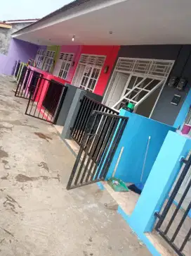 Jual kontrakan 6 pintu