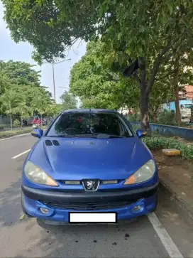 Jual cepat Peugeot 206 xr 2001 kondisi bagus