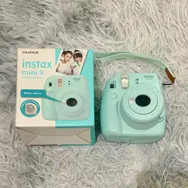 Fujifilm Instax mini 9 | Polaroid