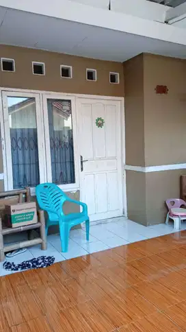 Rumah dekat stasiun Cilebut